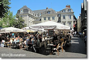 Café-restaurants in the main square, Tours, France
