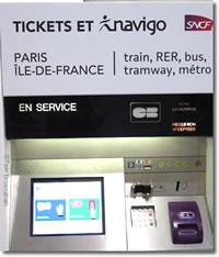 Paris & Île-de-France train ticket machine, Paris, France