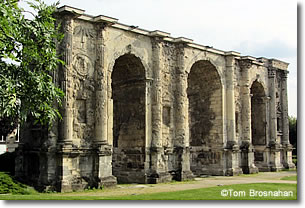 Porte Mars Roman Gate, Reims, France