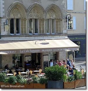 Café Serpente, Chartres, France