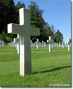 Crosses on American Soldiers' Graves, Aisne-Marne American Cemetery & Memorial, Château-Thierry, France