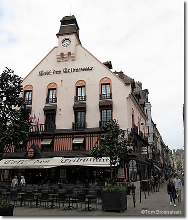 Café des Tribuneaux, Dieppe, Normandy, France