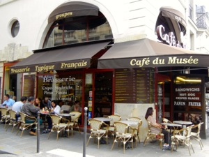Café, Rue du Louvre, Paris
