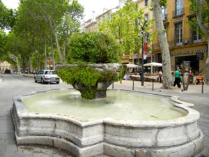 Fontaine des Neuf Canons, Aix-en-Provence, France