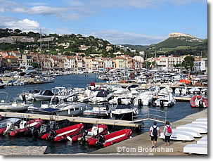 The harbor, from the Quai des Moulins, Cassis, Provence, France