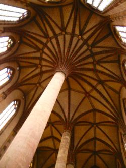Palm tree column, Jacobin convent, Toulouse